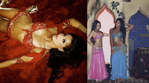 Bellydancer en kamelen